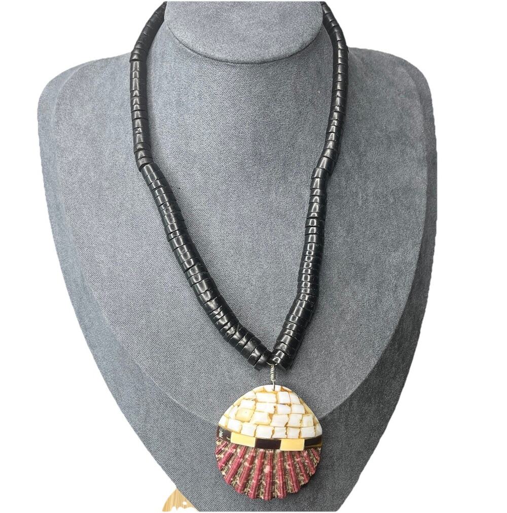 Vintage Santo Domingo Kewa Pueblo Shell Inlay Mosaic Jet Heishi Necklace 16.5"